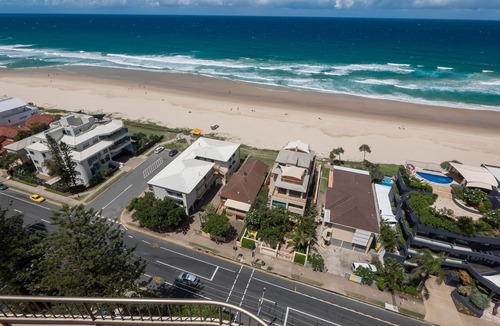 Main Beach Hotel | Norfolk Luxury Beachfront Apartments