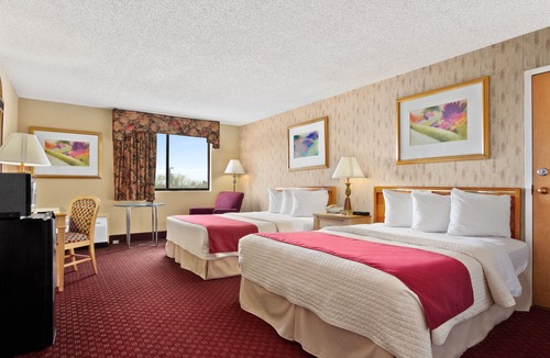 Pleasantville Hotel | Oh St Joseph Resort Hotel