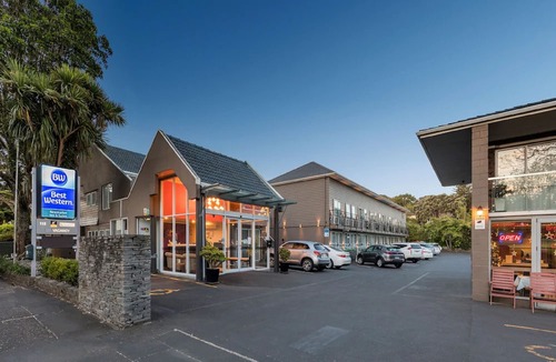 Epsom Hotel | Best Western Newmarket Inn & Suites
