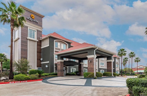 Tomball Hotel | La Quinta by Wyndham Tomball