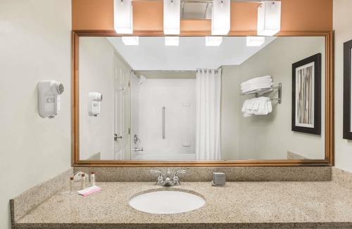 West Monroe Hotel | Wingate by Wyndham West Monroe