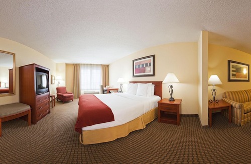 Greenville Hotel | Holiday Inn Express and Suites Greenville, an Ihg Hotel