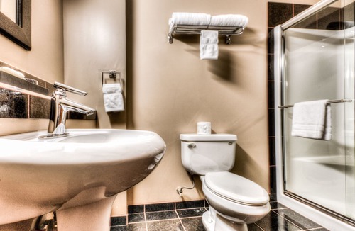 Grande Prairie Hotel | Podollan Inn & Spa - Grande Prairie