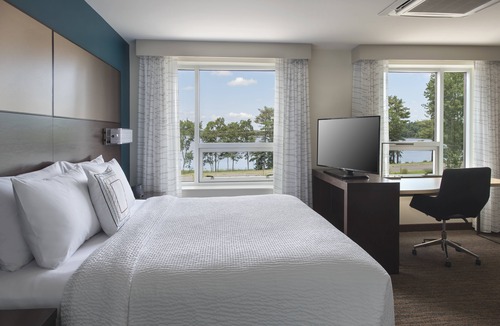 Bridgewater Hotel | Residence Inn by Marriott Boston Bridgewater