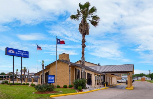 West Columbia Hotel | Americas Best Value Inn West Columbia