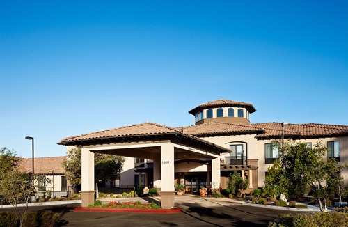 Arroyo Grande Hotel | Hampton Inn & Suites Arroyo Grande