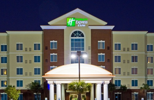Columbia Hotel | Holiday Inn Express Hotel & Suites Columbia-Fort Jackson, an Ihg Hotel