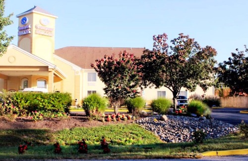 Waldorf Hotel | Comfort Suites Waldorf