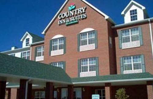 Oakdale Hotel | Country Inn & Suites by Radisson, Coralville, IA