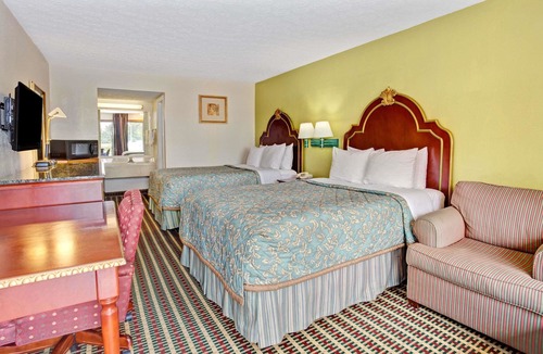 Sellersburg Hotel | Travelodge by Wyndham Sellersburg