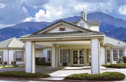 West Colorado Springs Hotel | Quality Inn & Suites Garden of The Gods