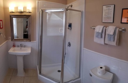 Harbordale Hotel | Inn Leather Guest House - Male Only Lgbt