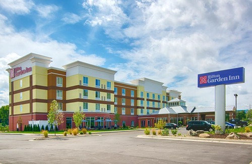 Benton Harbor Hotel | Hilton Garden Inn Benton Harbor