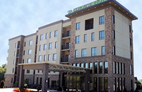 Walnut Creek Hotel | The Wallhouse Hotel, Ascend Hotel Collection