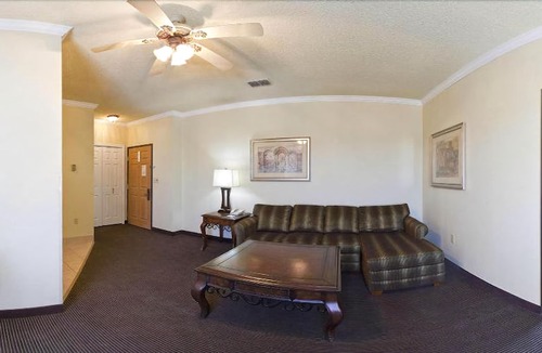 Greenville Hotel | Holiday Inn Express and Suites Greenville, an Ihg Hotel