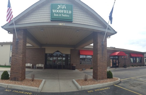 Marshfield Hotel | Woodfield Inn and Suites