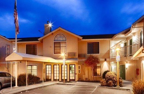 Calistoga Hotel | Best Western Plus Stevenson Manor