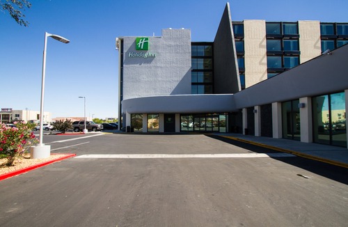 Victorville Hotel | Holiday Inn Victorville, an Ihg Hotel