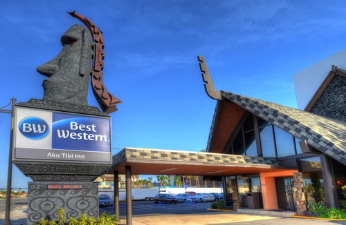 Daytona Beach Shores Hotel | Best Western Aku Tiki Inn