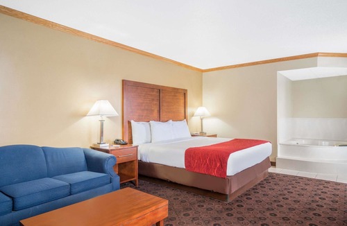 Kasson Hotel | Baymont by Wyndham Kasson Rochester Area