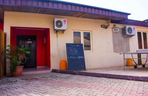 Ojodu Hotel | Esporta Suites (Agindingbi)