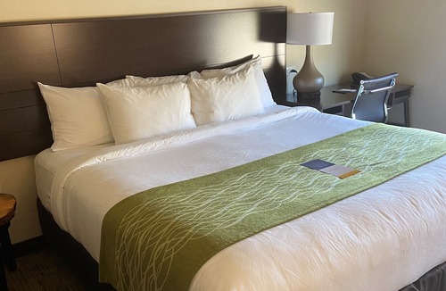 Connellsville Hotel | Comfort Inn