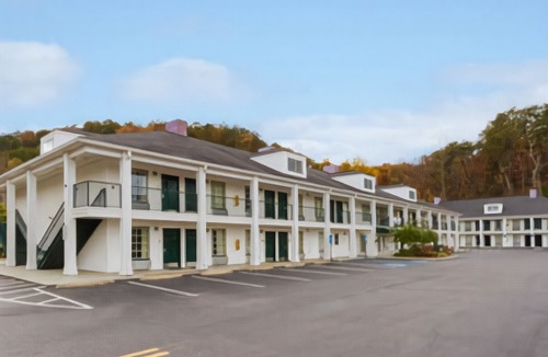 Dalton Hotel | Howard Johnson by Wyndham Dalton