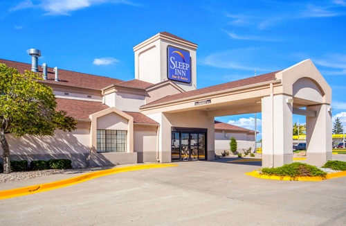 Columbus Hotel | Sleep Inn & Suites Columbus