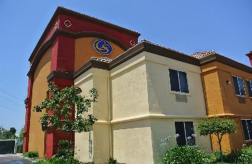 Tulare Hotel | Comfort Suites Tulare