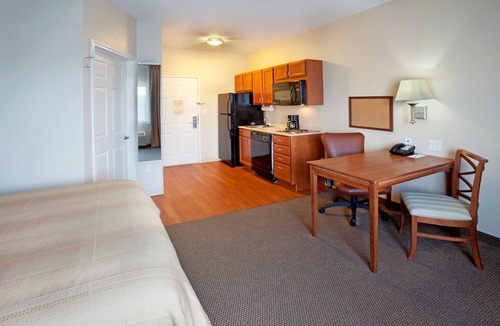 Central City Hotel | Candlewood Suites Corpus Christi-Spid, an Ihg Hotel