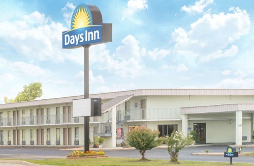Ripley Hotel | Days Inn by Wyndham Ripley