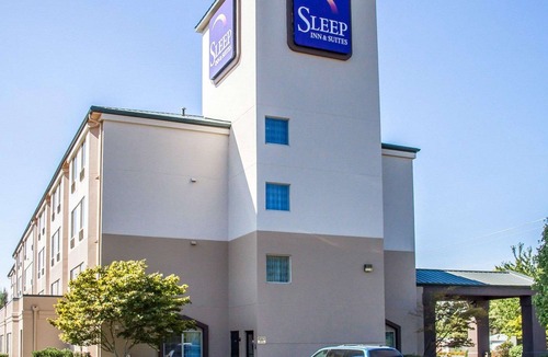 Roseburg Hotel | Sleep Inn & Suites Roseburg North Near Medical Center
