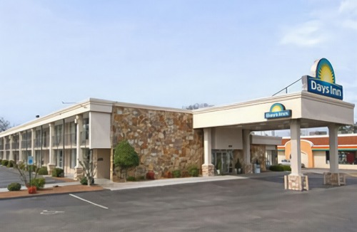 Jackson Hotel | Days Inn by Wyndham Jackson