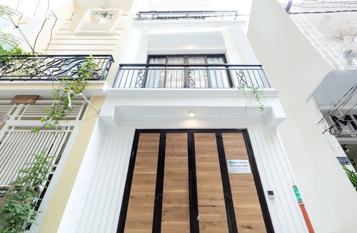 District 3 Hotel | Cozrum Homes - Charming Corner