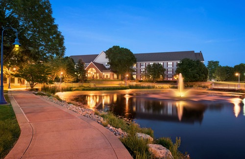 Monona Hotel | Country Inn & Suites by Radisson, Madison, WI