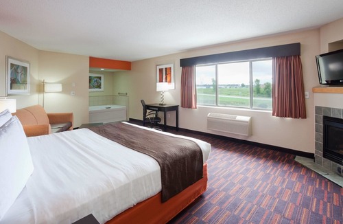 Shakopee Hotel | AmericInn by Wyndham Shakopee Near Canterbury Park