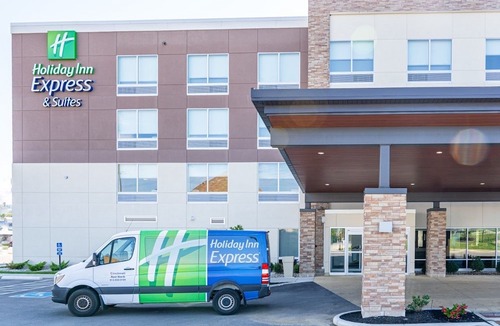 Roselawn Finance Hotel | Holiday Inn Express & Suites - Cincinnati NE - Red Bank Road, an Ihg Hotel