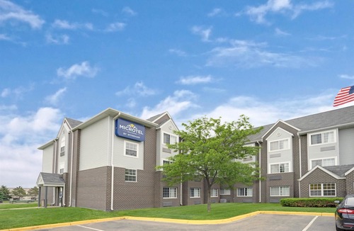 Eagan Hotel | Microtel Inn & Suites by Wyndham Eagan/St Paul