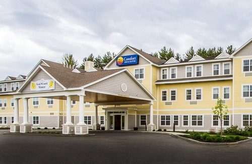 Wilton Hotel | Comfort Inn & Suites Wilton