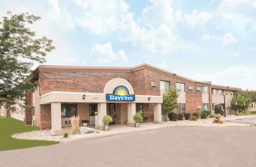 Renner Hotel | Days Inn by Wyndham Sioux Falls Airport