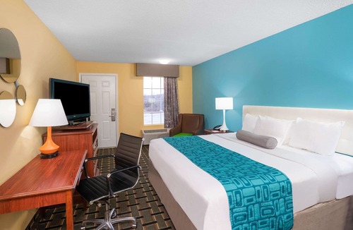 Dalton Hotel | Howard Johnson by Wyndham Dalton