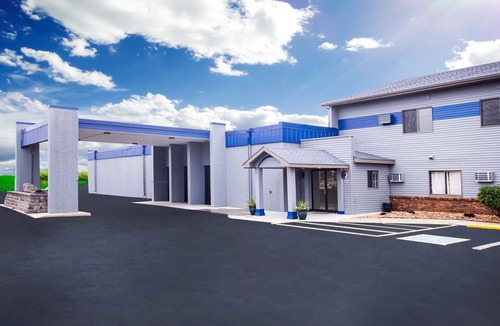 Wahpeton Hotel | Travelodge by Wyndham Wahpeton Event Center