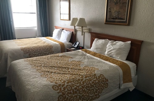 Sulphur Hotel | Days Inn by Wyndham Sulphur West