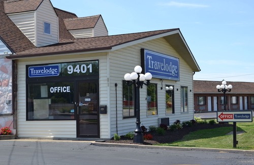 Niagara Falls Hotel | Travelodge by Wyndham Niagara Falls - New York