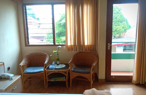 Ambarawa Hotel | Family Room at Bismo 6 (1 Bedroom) by Hotel Azaya
