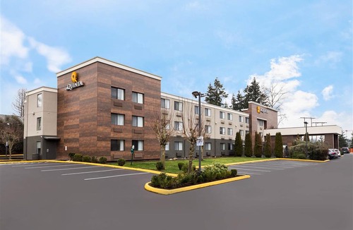 Paine Field-Lake Stickney Hotel | La Quinta Inn by Wyndham Everett
