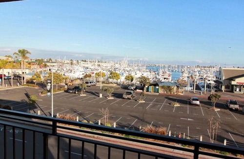 Roseville - Fleet Ridge Hotel | Ramada by Wyndham San Diego Airport
