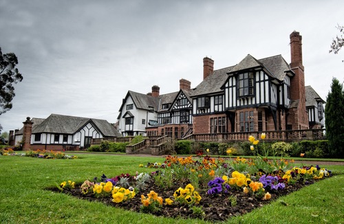 Ledsham Hotel | Inglewood Manor
