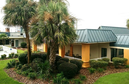 Thomasville Hotel | Quality Inn & Suites Conference Center Thomasville