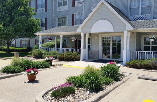 Bloomington Hotel | Country Inn & Suites by Radisson, Bloomington-Normal West, IL